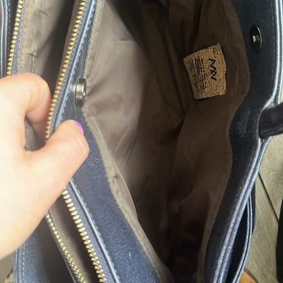 Matt & nat vintage satchel in navy with shoulder strap - Picture 10 of 15